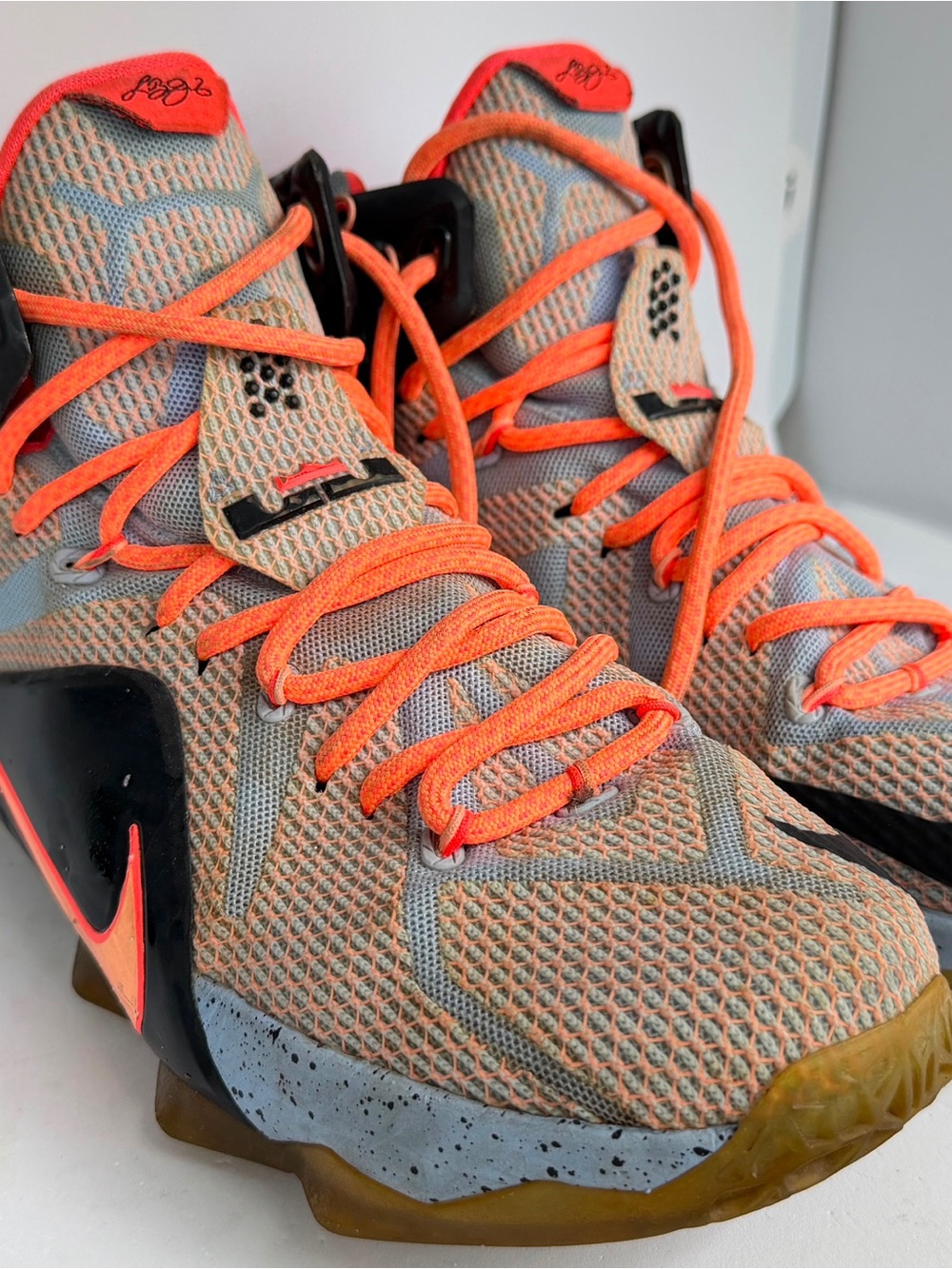 Nike Lebrom 12 grey Orange black gum sole basketball size 9 - Picture 3 of 6